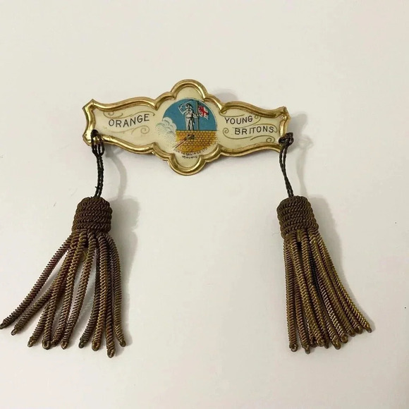 Vintage Orange Young Britons Pin with  Tassles Dom Regali Co Toronto - Picture 12 of 12